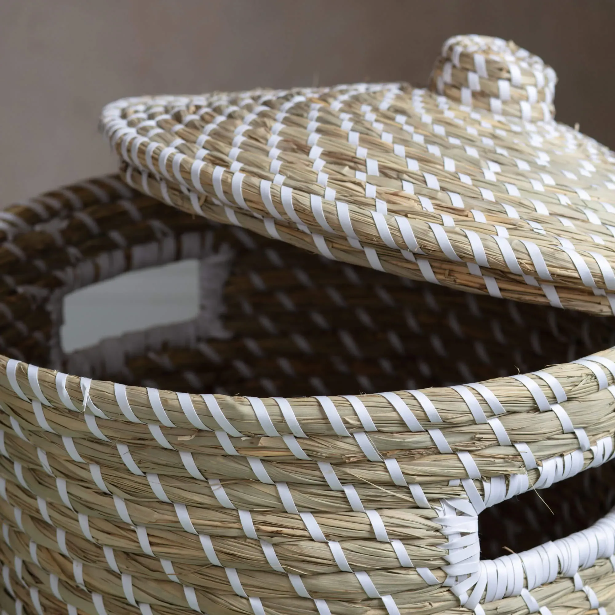 Seagrass Basket with Lid - Natural