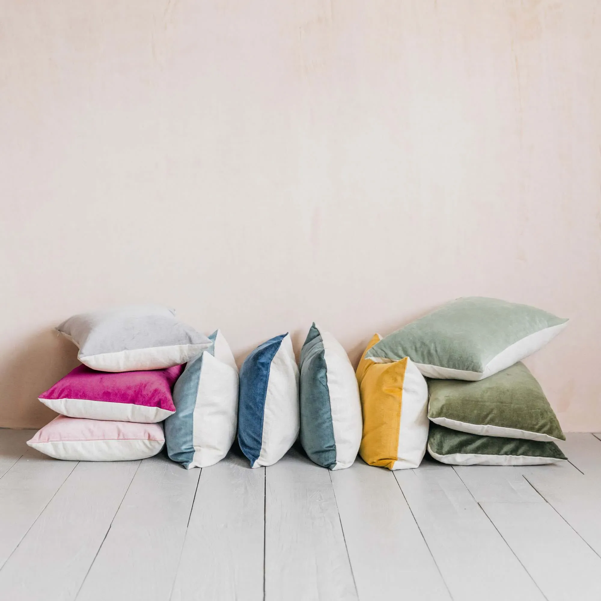 Seal Velvet Rectangular Cushion