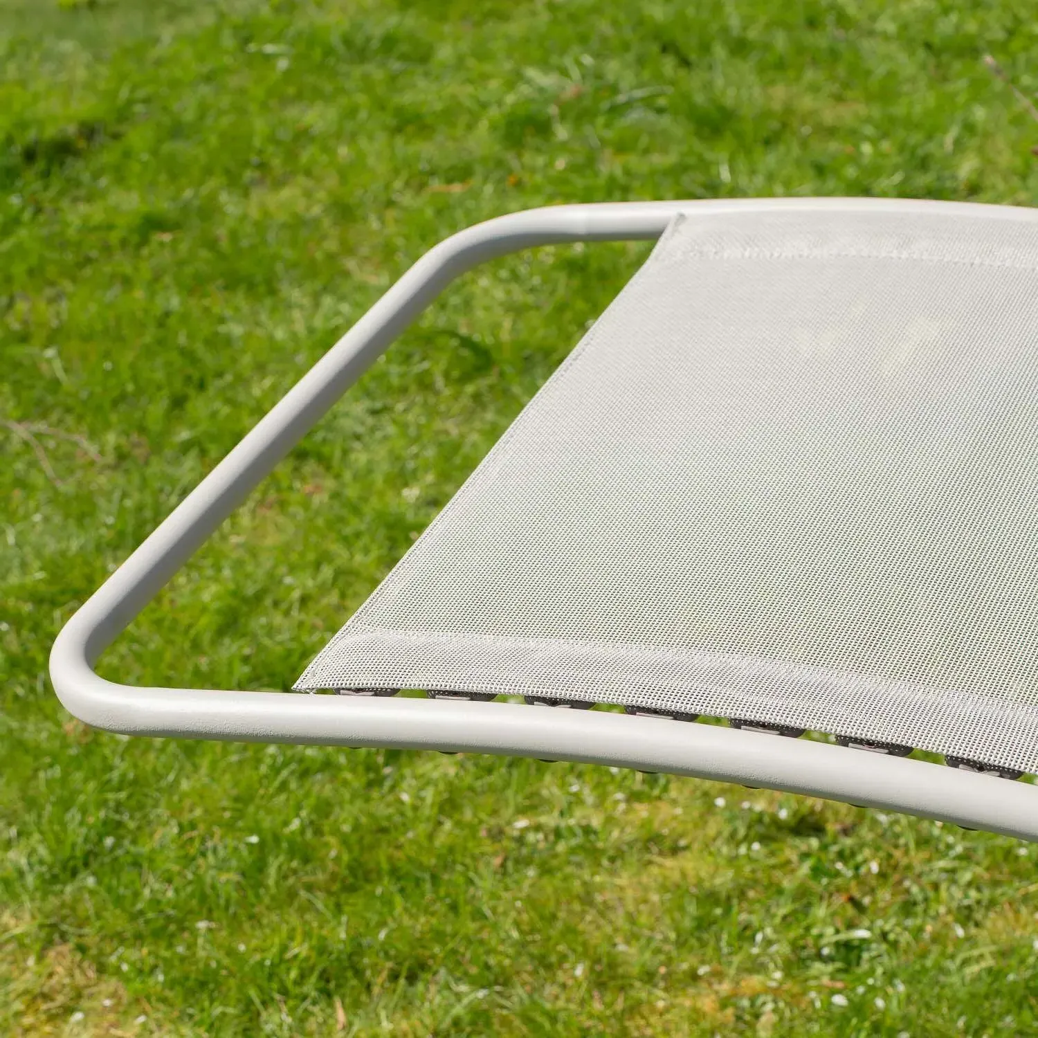 Seigle Reclining Garden Chair - White