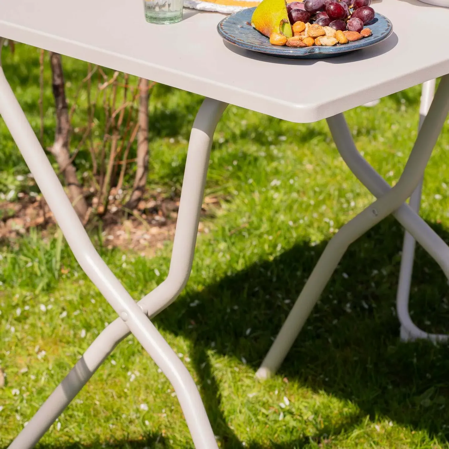 Seigle Square Balcony Table and Two Chairs Set - White