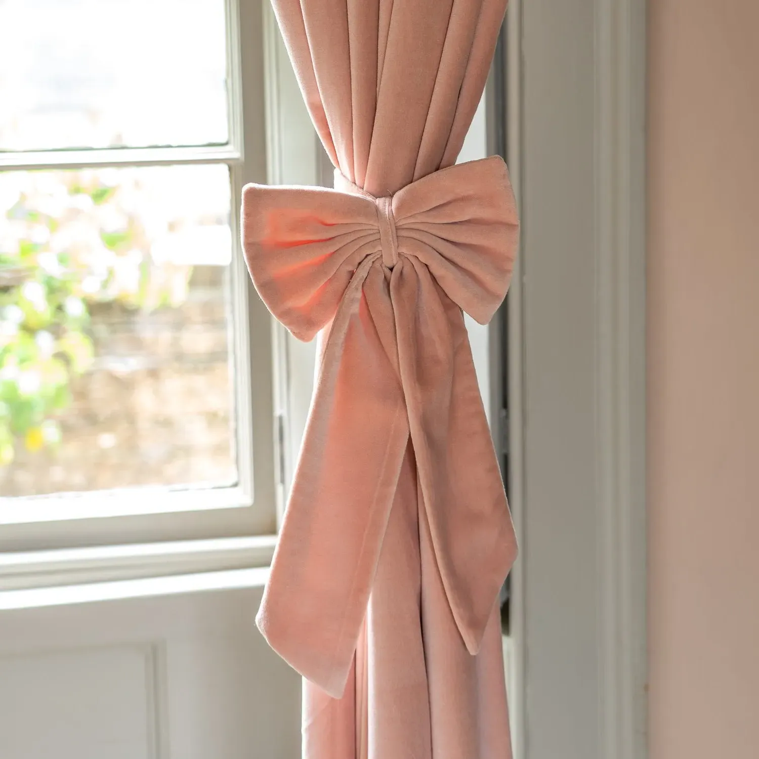 Set of Two Bow Curtain Tie Backs - Rose, Velvet image