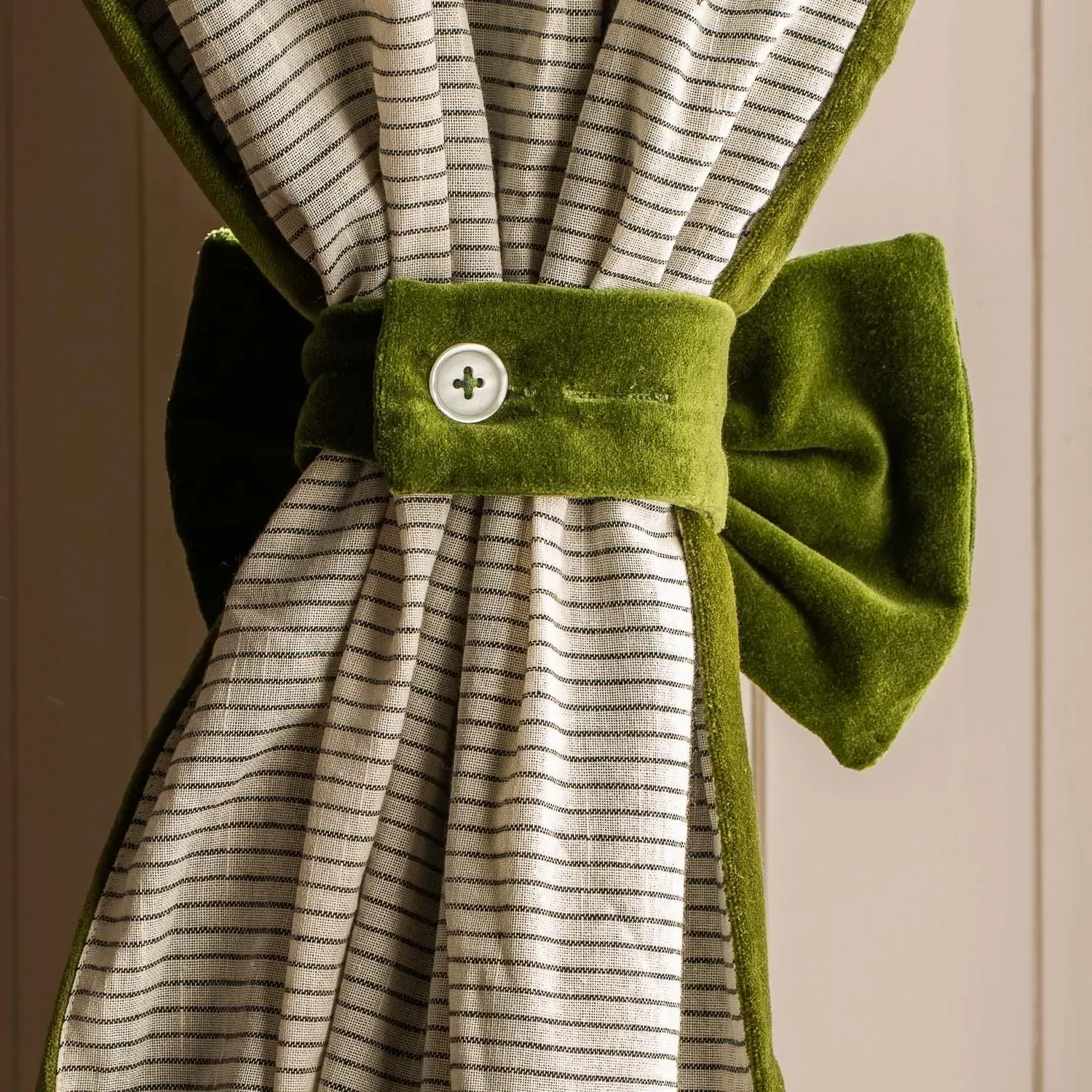 Set of Two Curtain Tie Backs - Avocado, Velvet