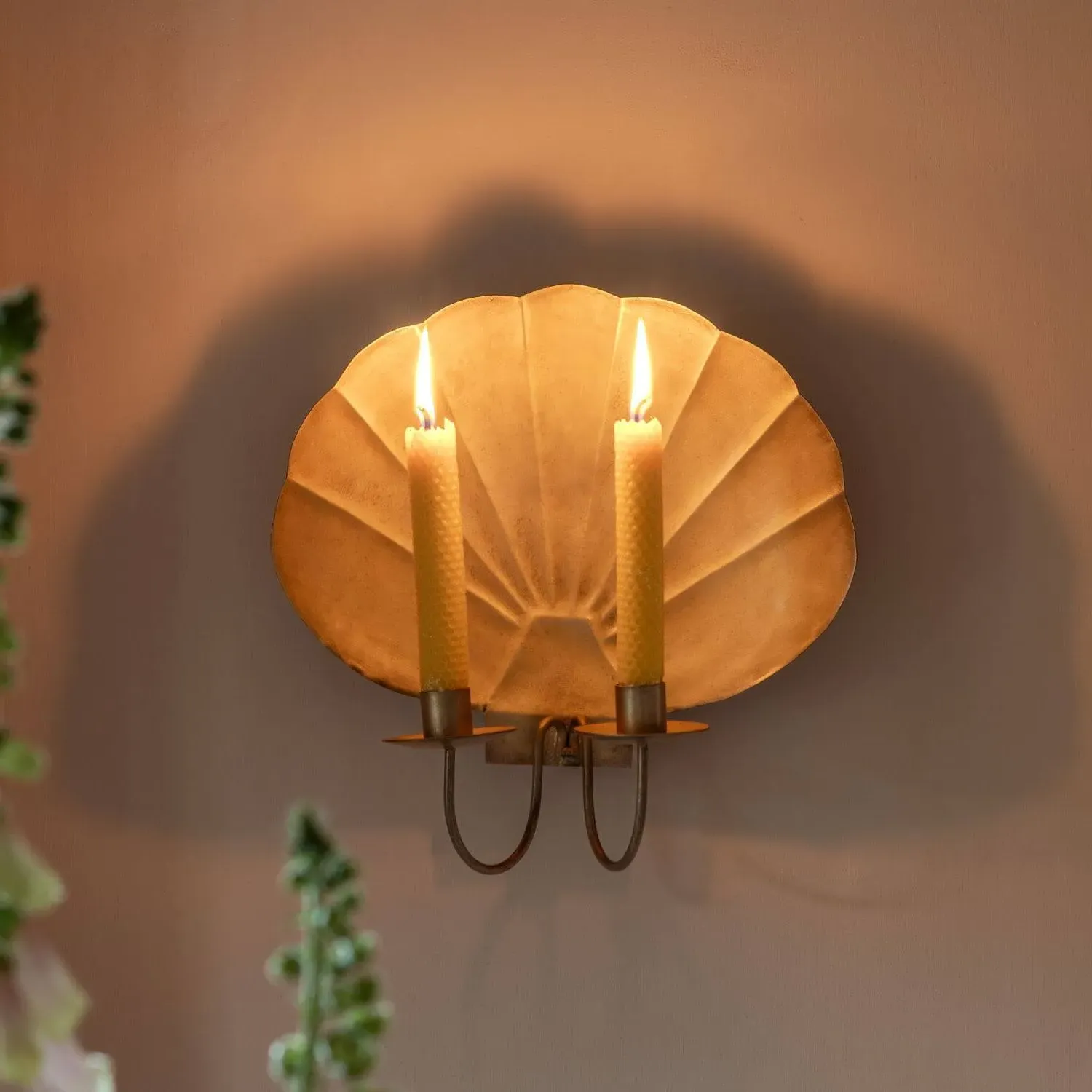 Shell Wall Sconce - Antiqued Brass image