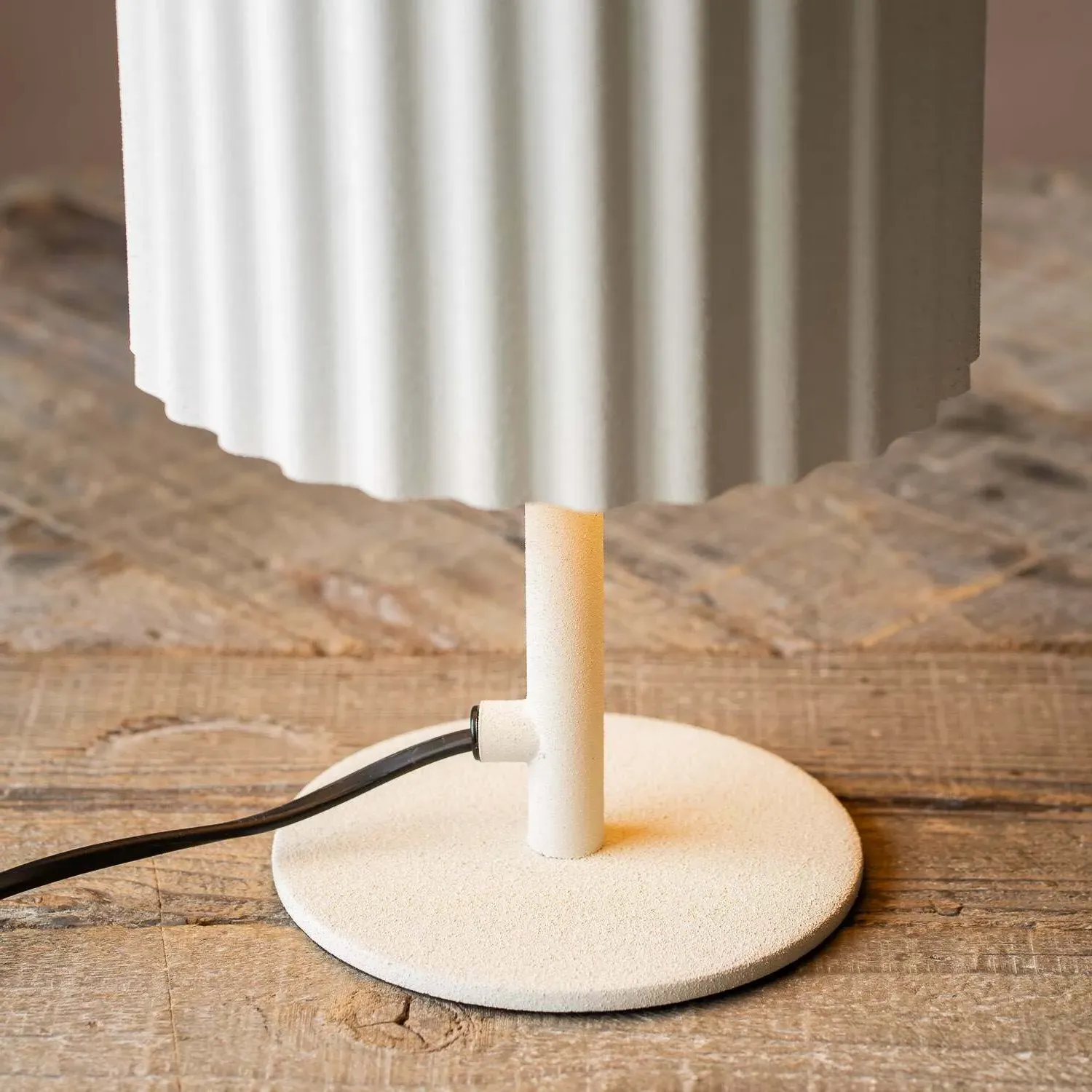 Small Ardales Fluted Table Lamp - Iron