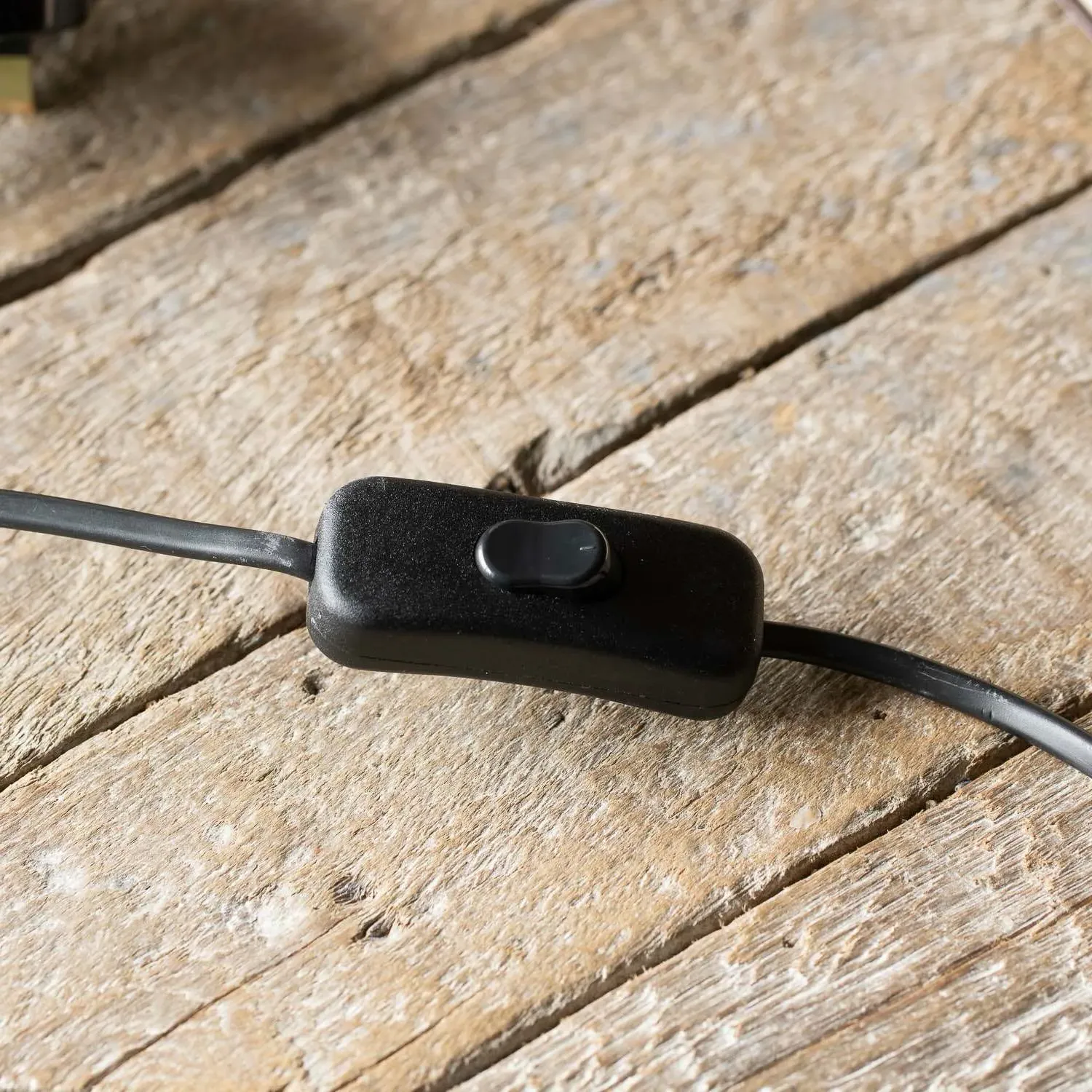 Small Ardales Fluted Table Lamp - Iron