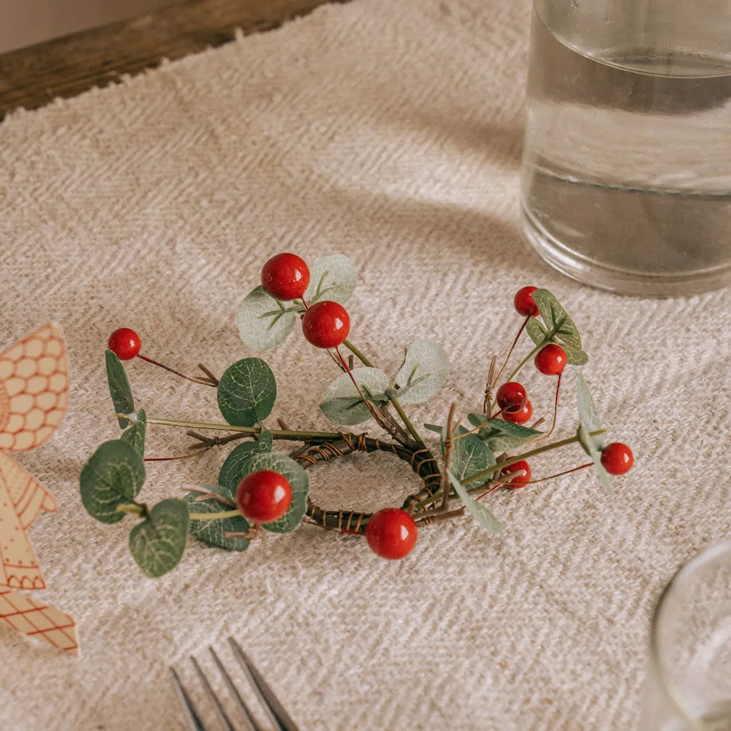 Small Eucalyptus & Berries Candle Ring