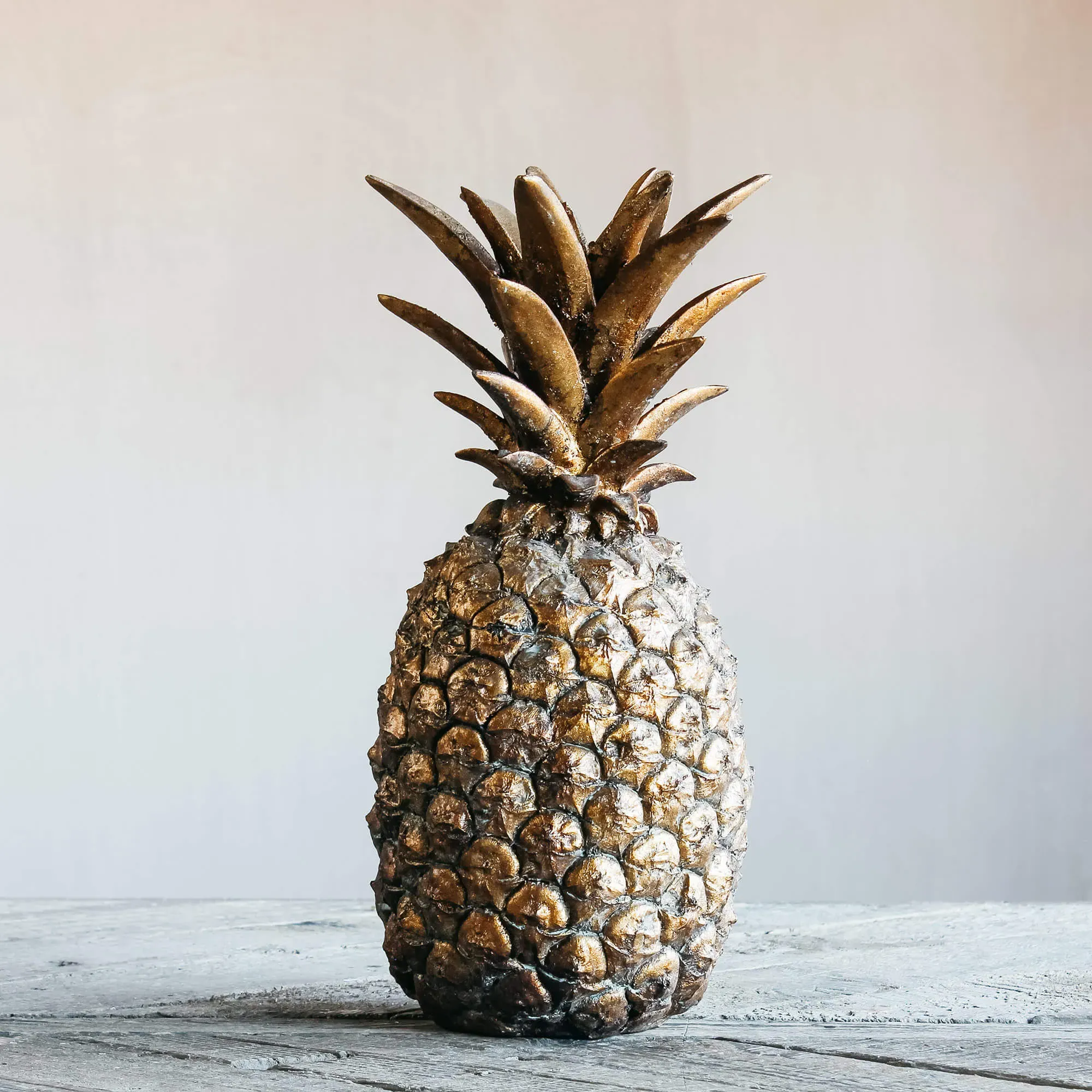 Small Golden Pineapple Decoration - Gold, Resin