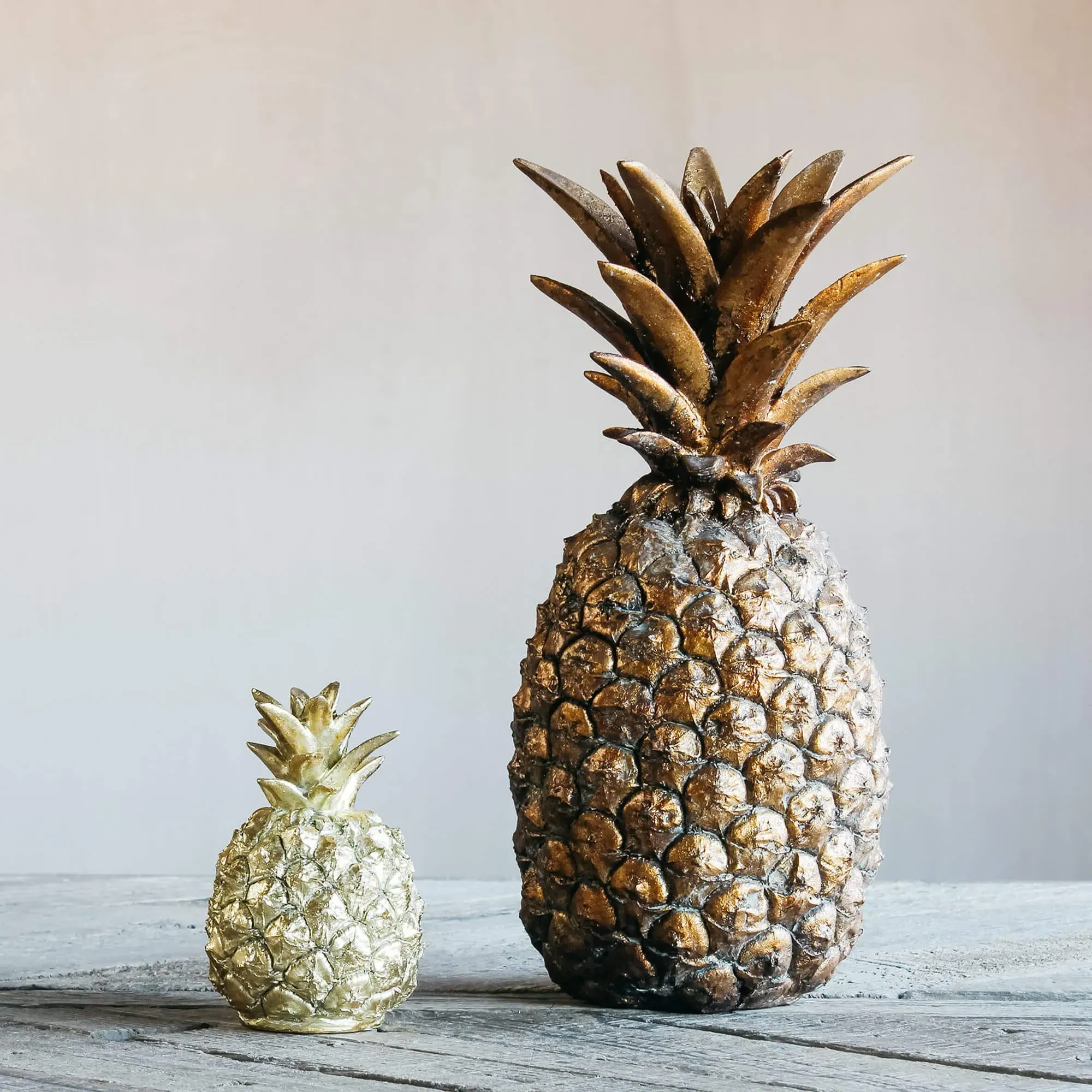 Small Golden Pineapple Decoration - Gold, Resin image