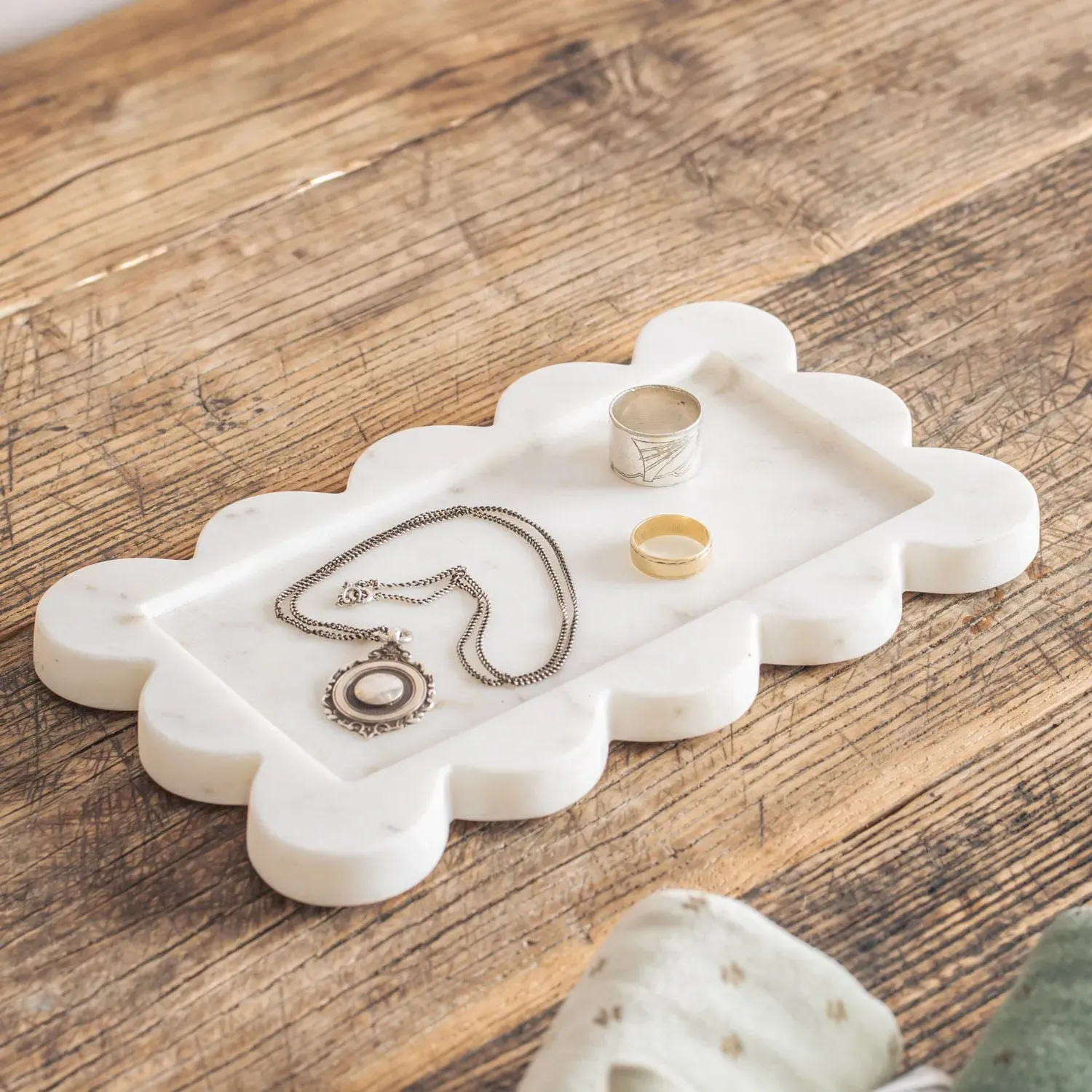 Small Rectangular Scalloped Tray - White, Marble image