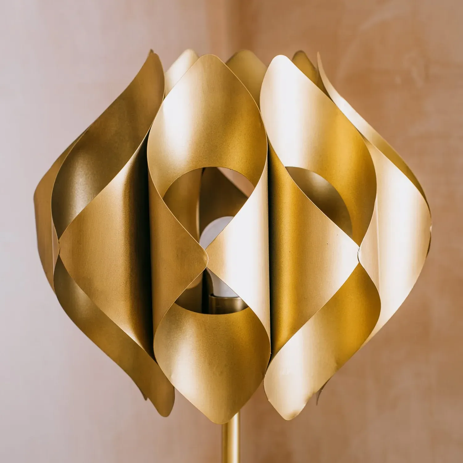 Spiro Floor Lamp - Brass, Iron