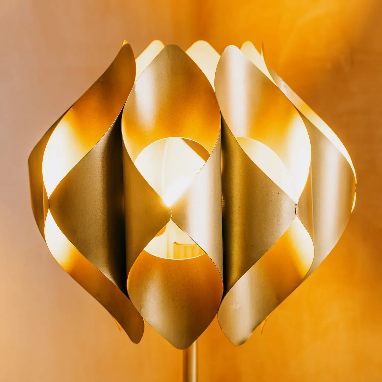 Spiro Floor Lamp - Brass, Iron