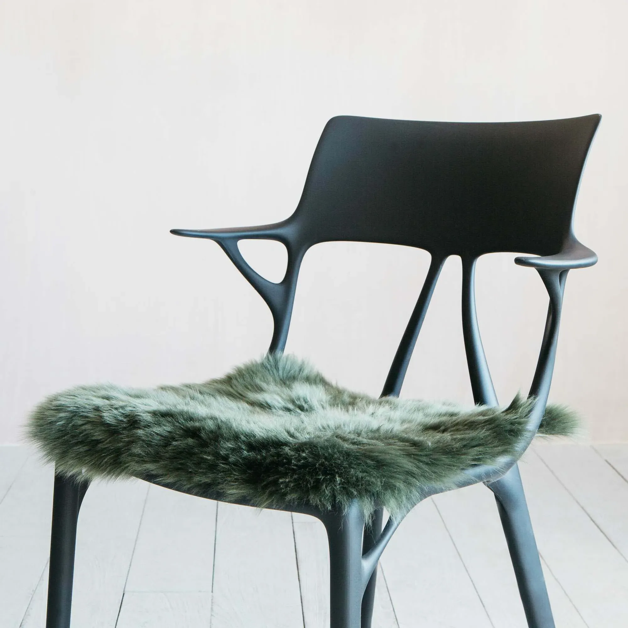 Square Sheepskin Seat Pad - Moss Green image