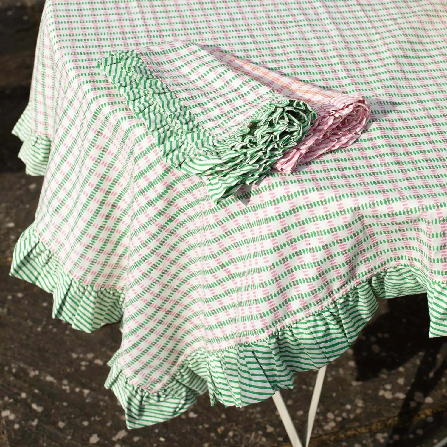 Sundae Small Table Cloth with Frill - Green, Cotton