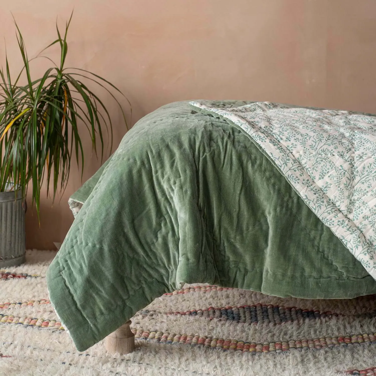 Super King Size Quilt with Printed Reverse - Sage Green, Velvet image