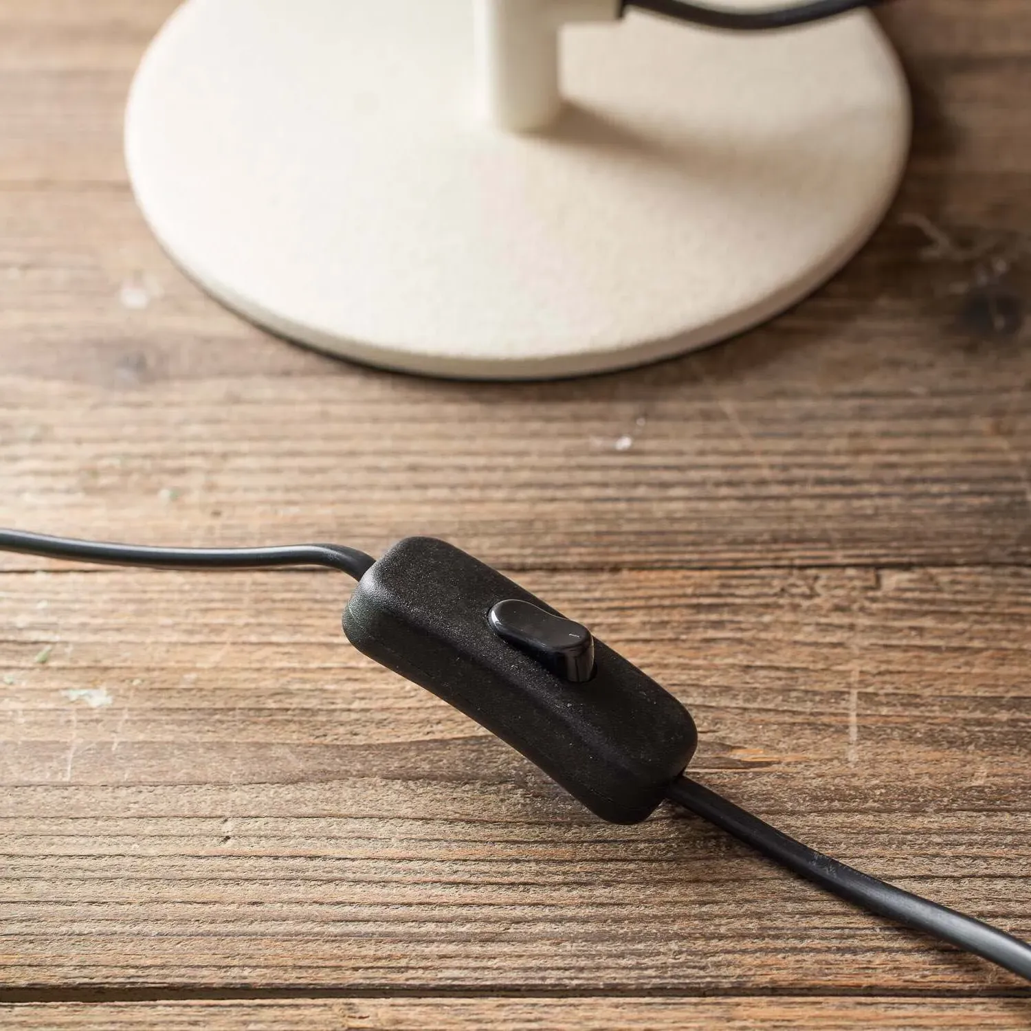 Tall Ardales Fluted Table Lamp - Iron