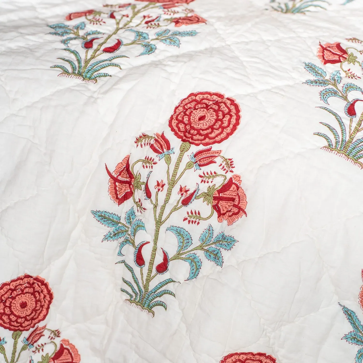 Traditional Flower King Size Quilt - Cotton