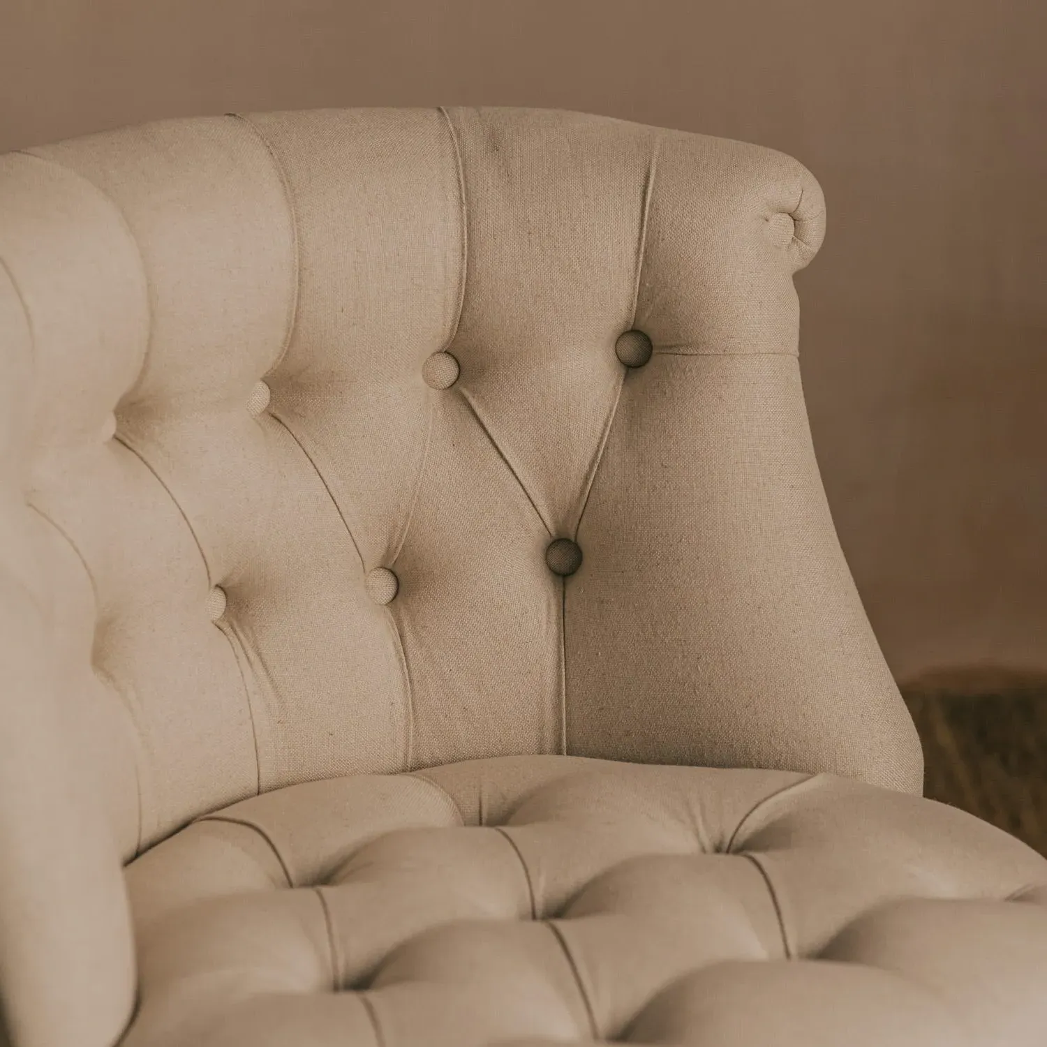 Trianon Chair with Button Detailing - Natural, Linen