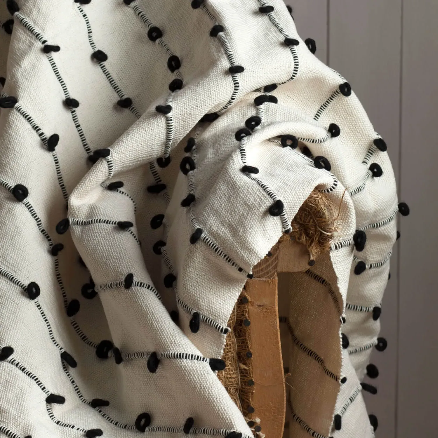 Trinx Large Throw - Black and White