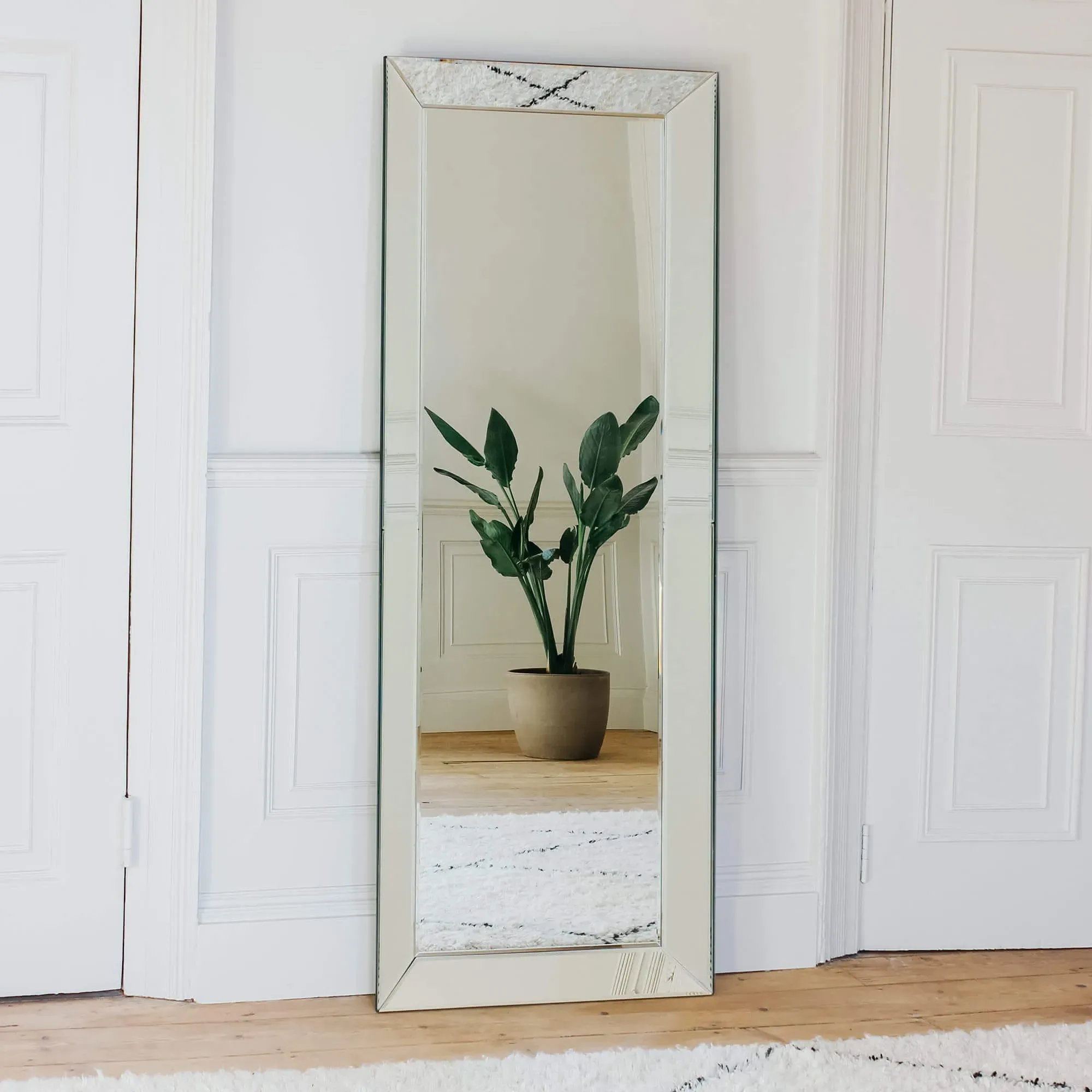 Venetian Floor Mirror - Glass image
