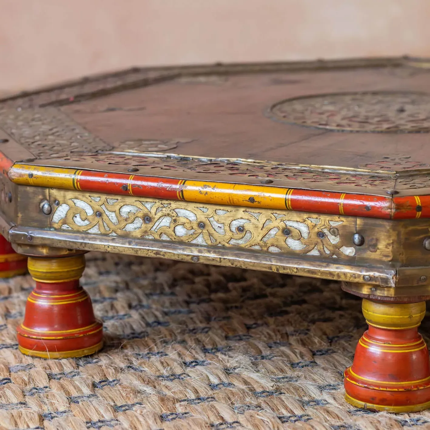 Vintage Dark Wooden Bajot Table IV - Dark Wood