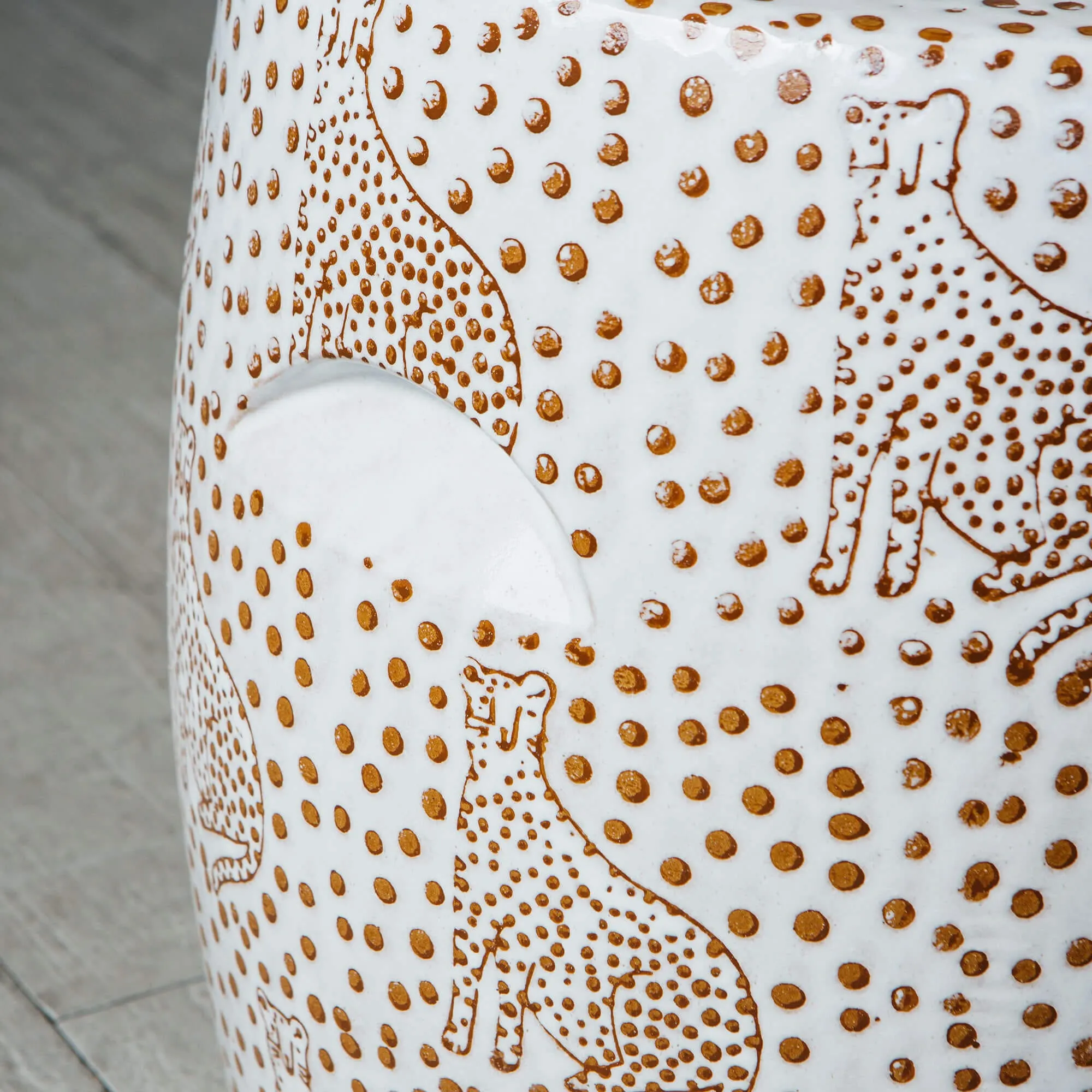 White Leopard Stool - White, Ceramic
