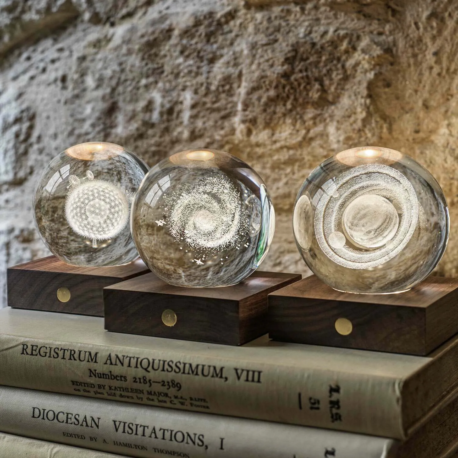 World Saturn Light - Glass, Walnut image