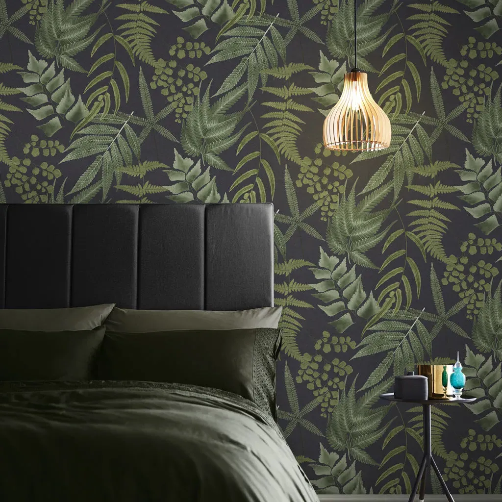Midsummer Fern Black Leaves Wallpaper - Black, Green