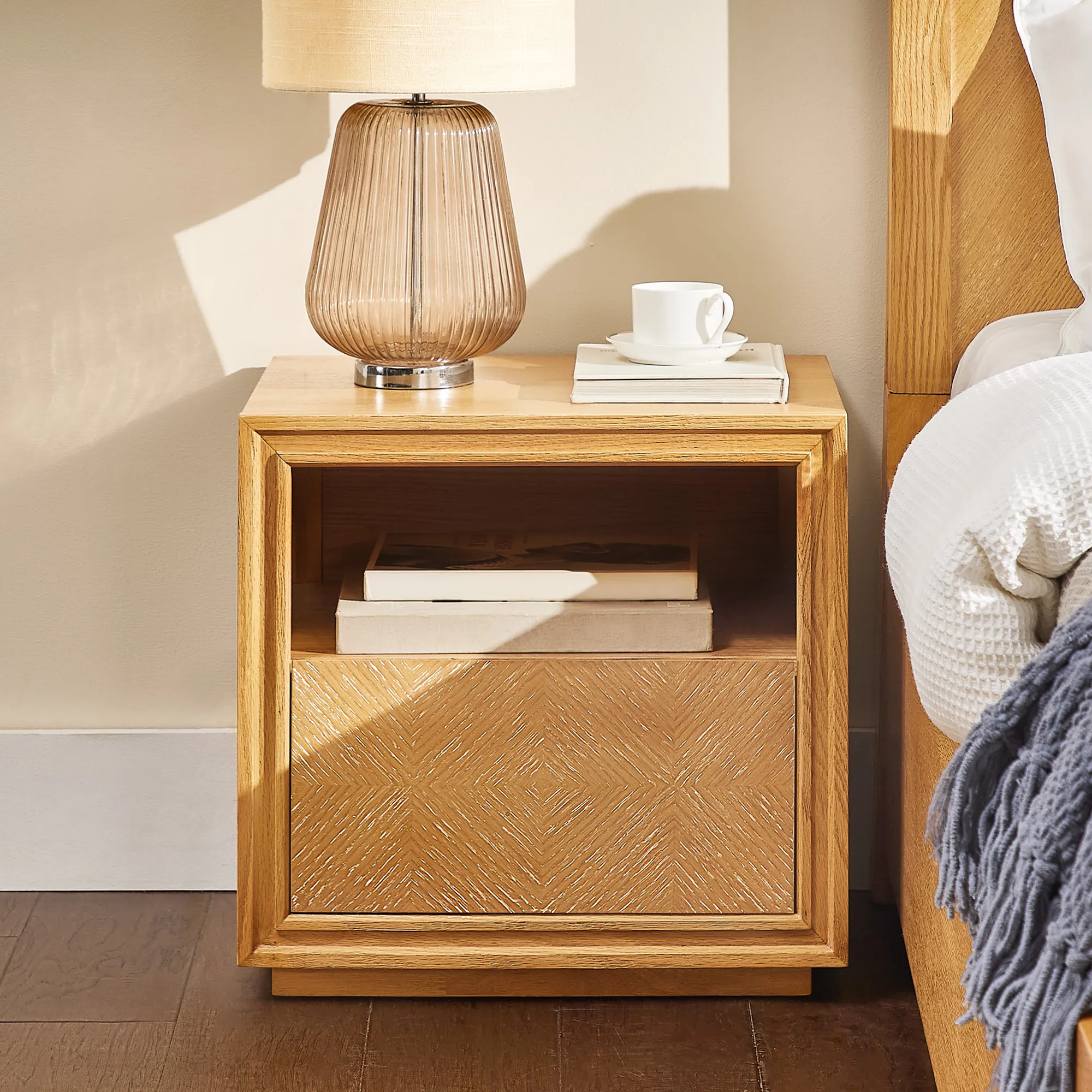 Thursen 21 Nightstand with Drawer - Natural, Oak product