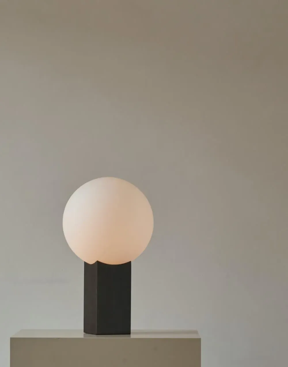 Hoop Table Lamp - Brass