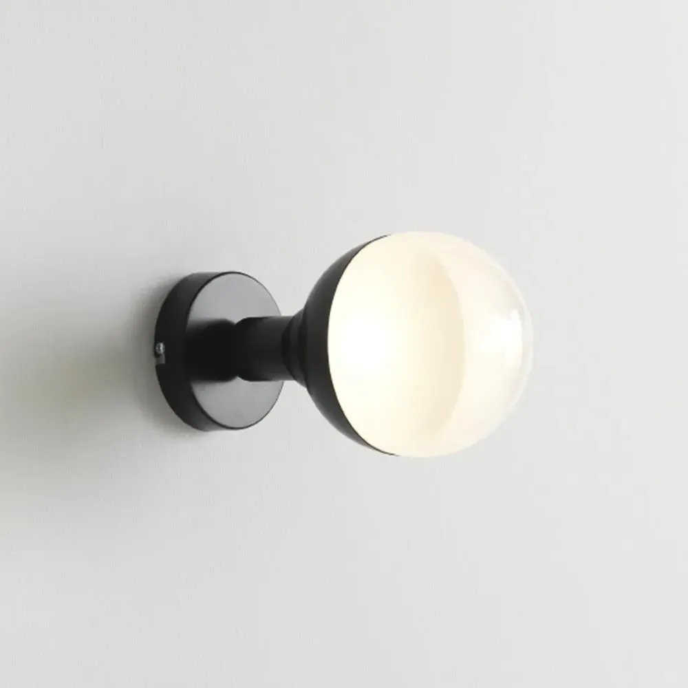Wall Light - Gold, Metal