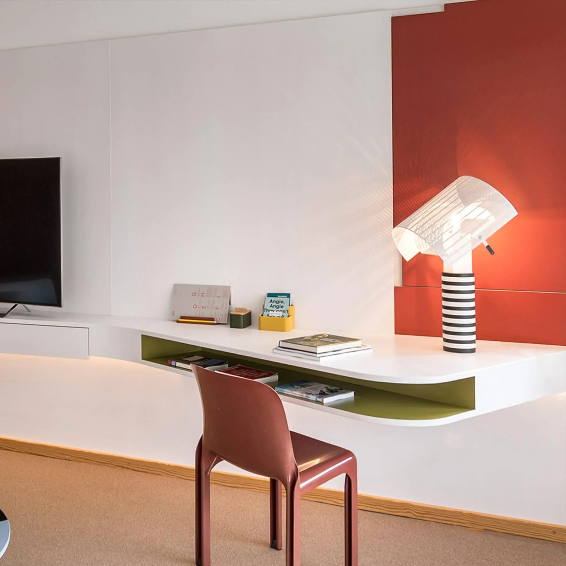 Cylindrical Table Lamp - Black, Metal