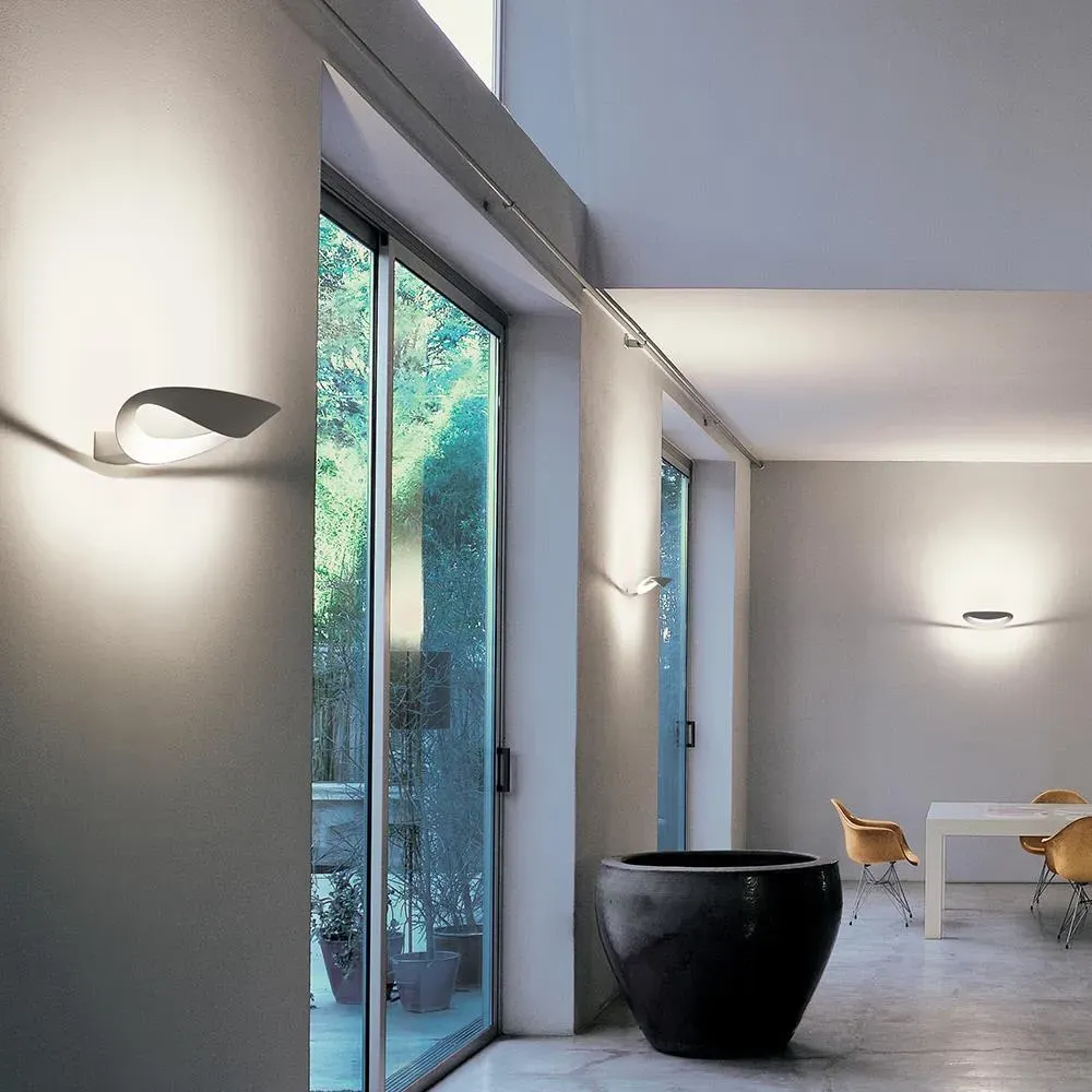 Mesmeri Wall Light LED 3000K - Polished Chrome, Aluminium