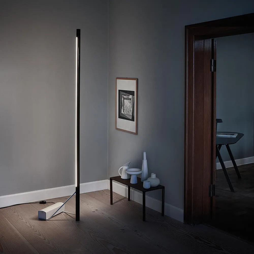 Floor Light with LED Module - Black, Aluminium