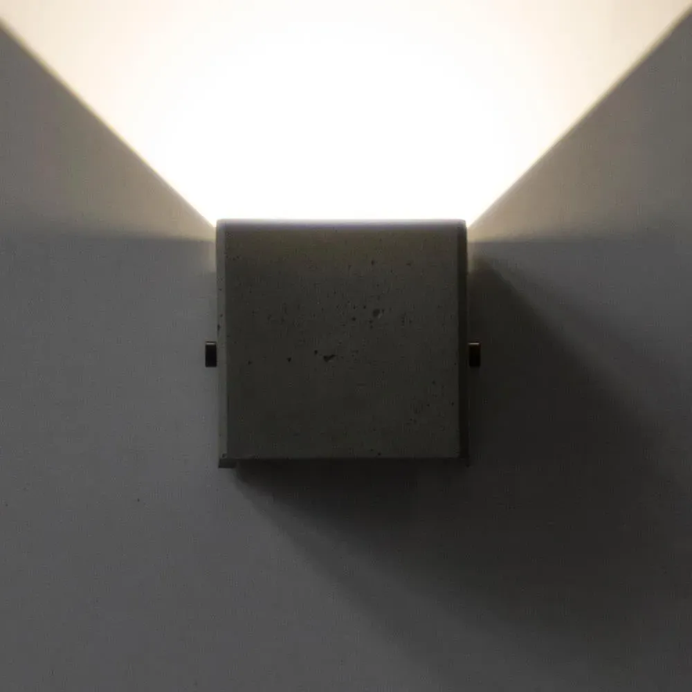 V-Shaped Wall Light with Directional Control - Concrete