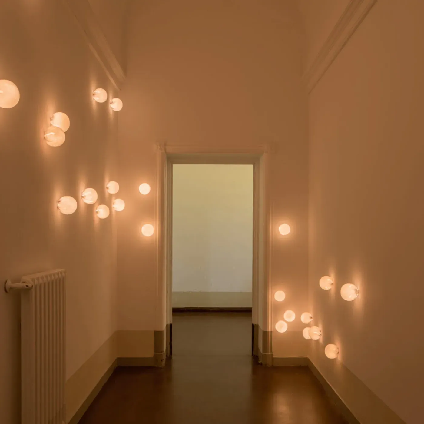 Single Wall Light - Hand-Blown Glass