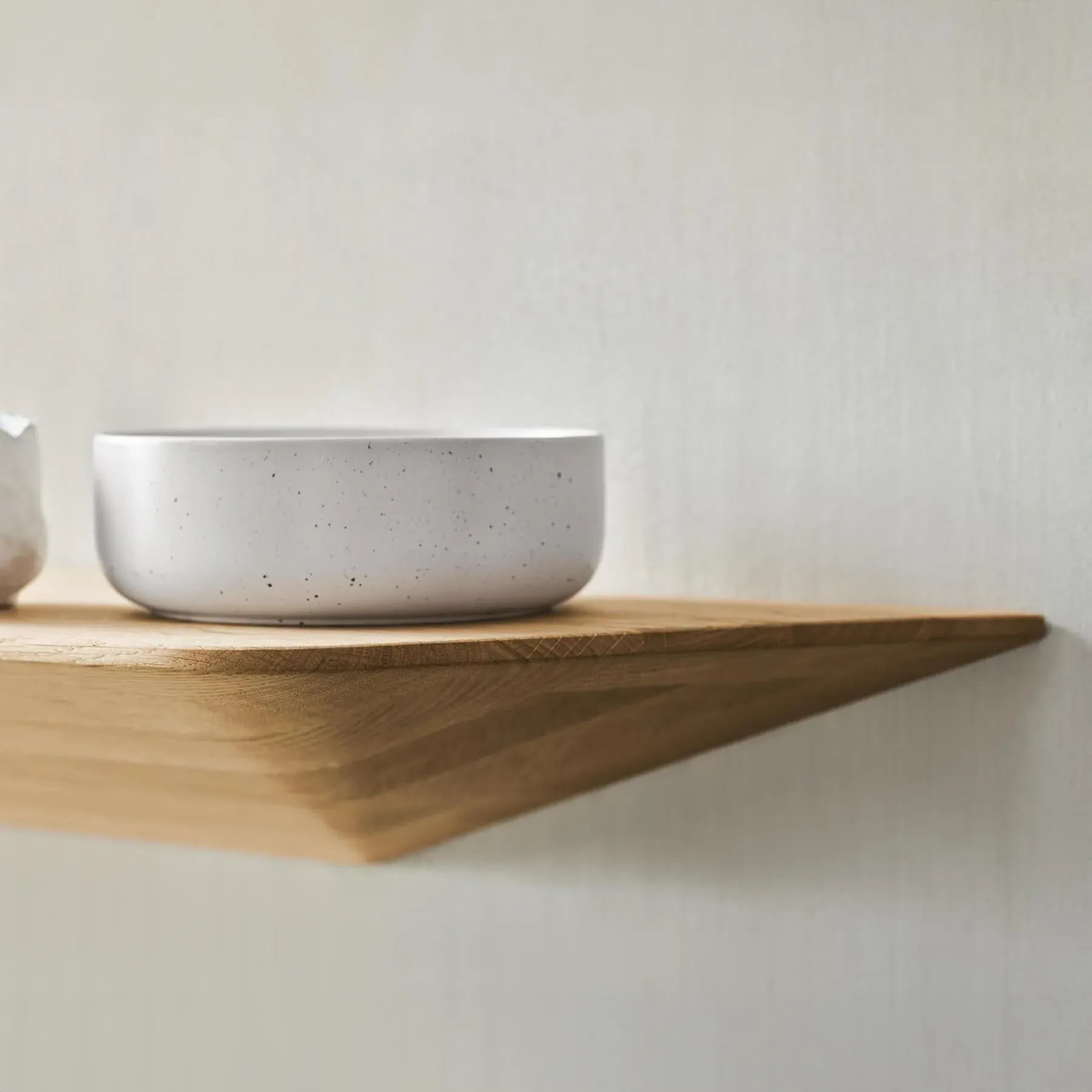 Falka Wall Shelf - White Pigmented Oil, Oak