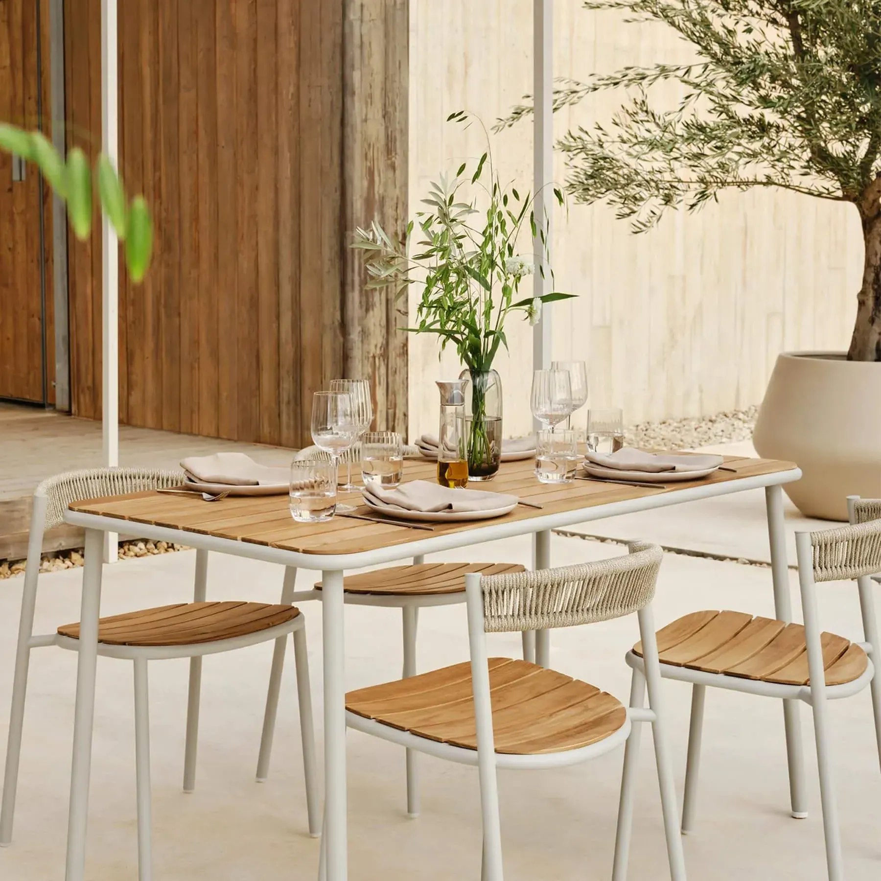 Rectangular Garden Table - Outdoor Dining