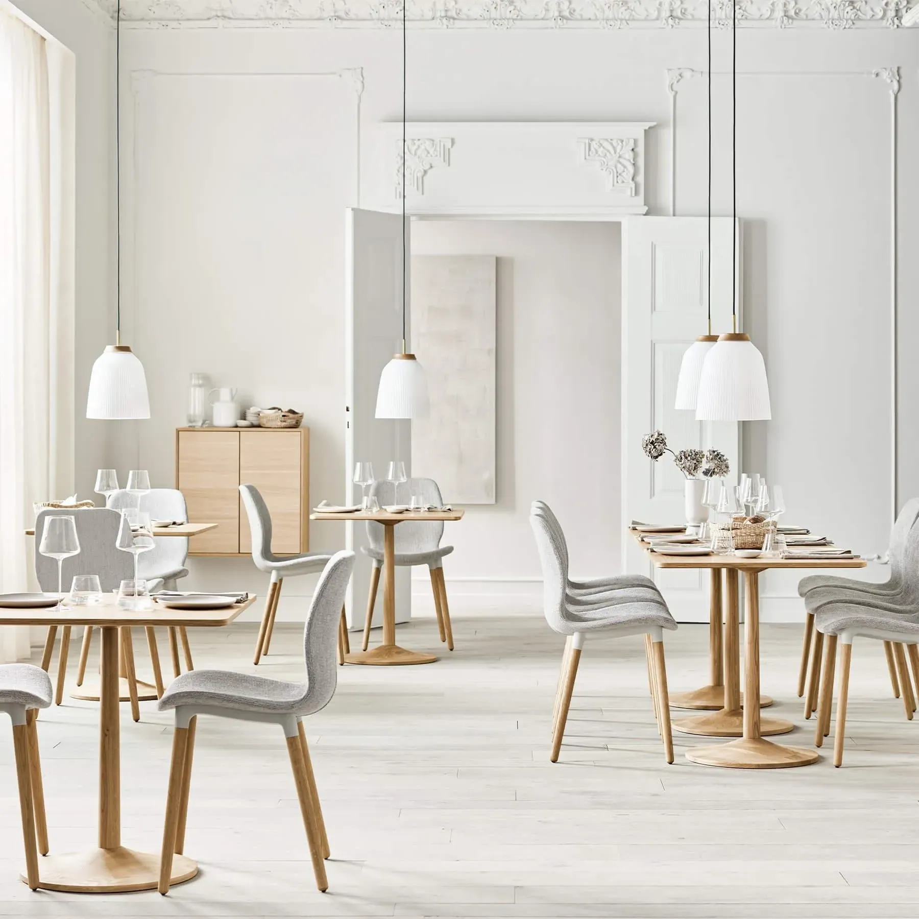 Square Dining Table - Oak, Lacquered Wood