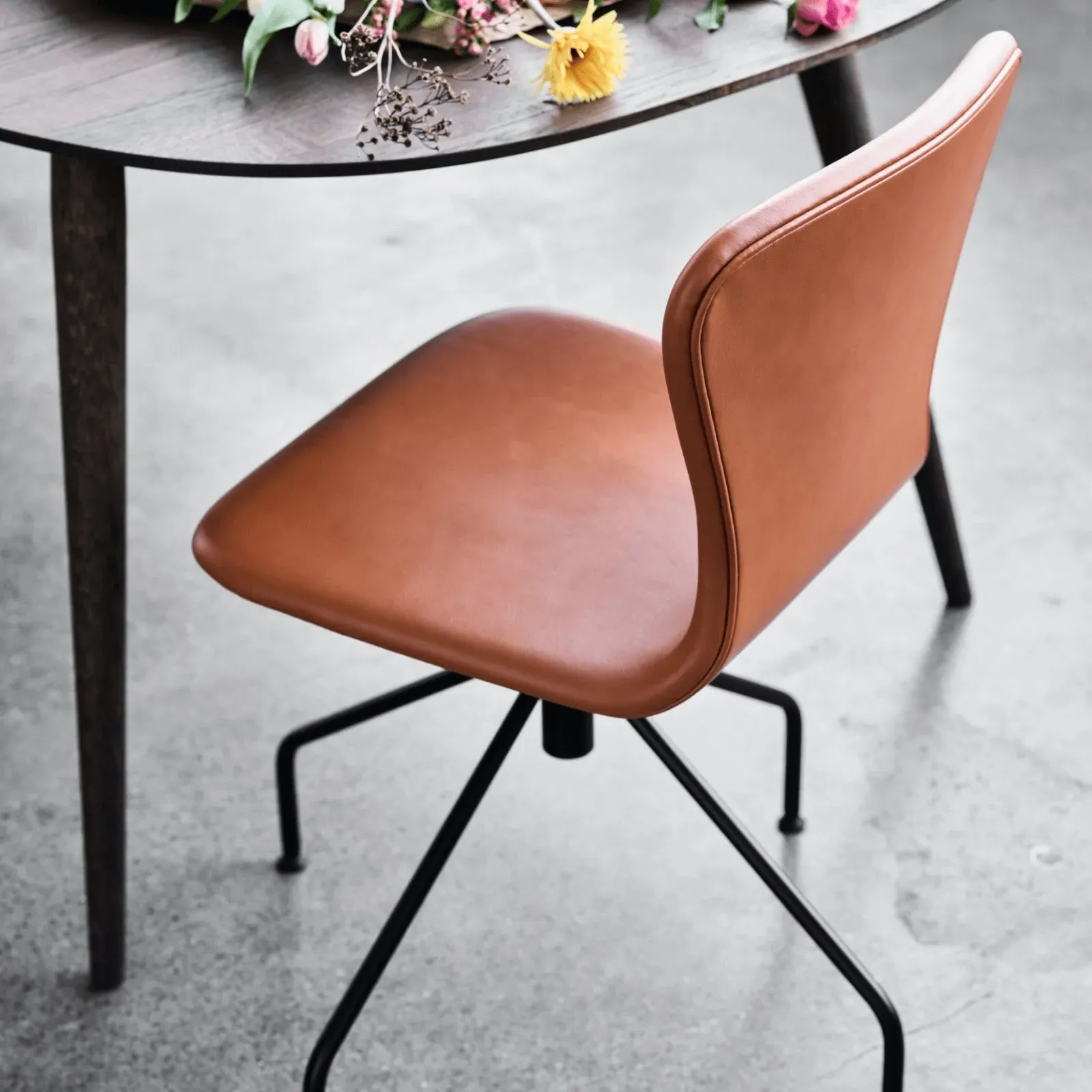 Swivel Office Chair with Spin Back - Black, Leather