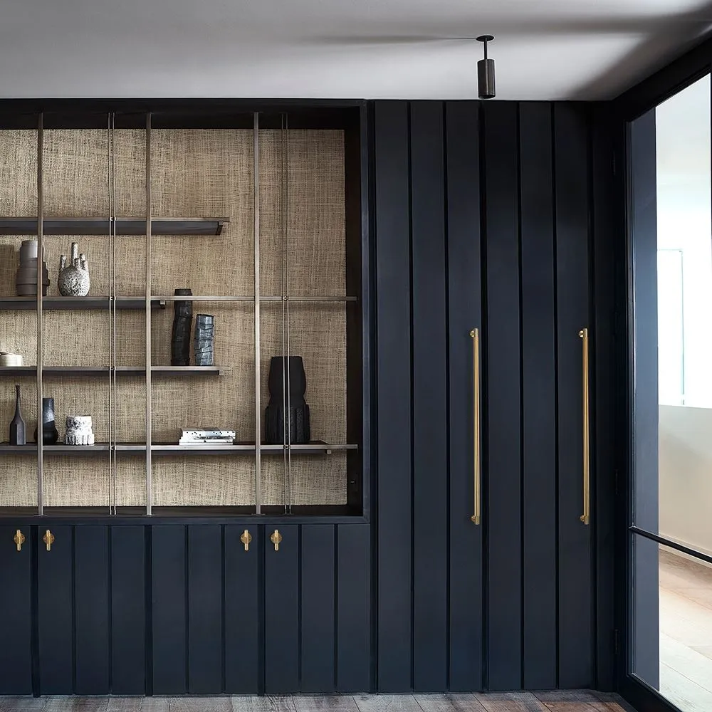 800mm Closet Bar Handle - Brass, Metal