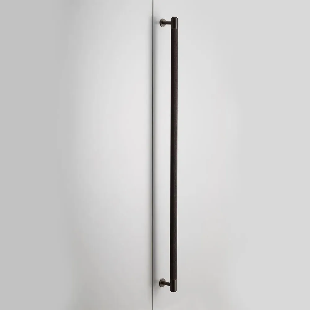 800mm Closet Bar Handle - Bronze, Metal