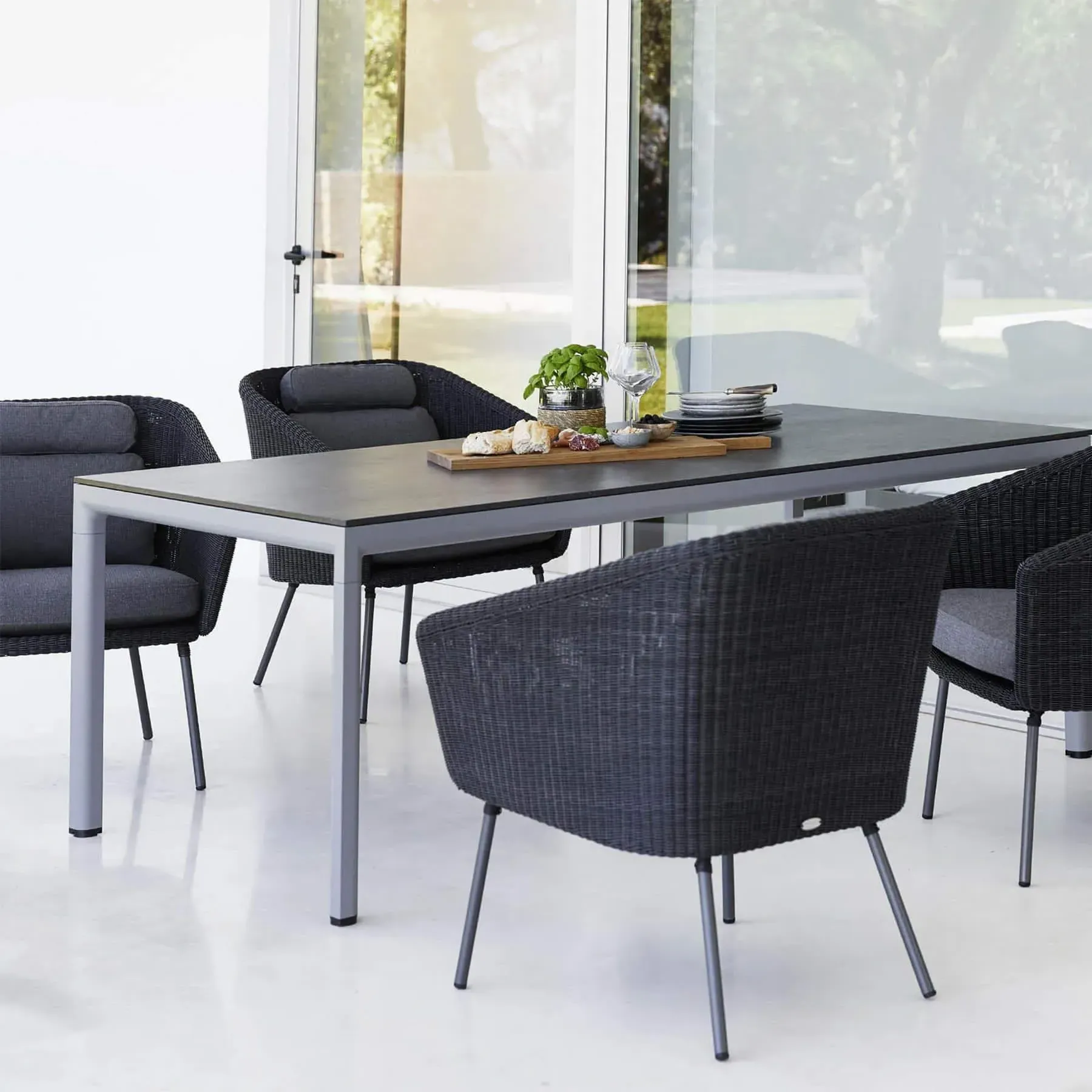 Drop Garden Dining Table - Fossil Black, Ceramic