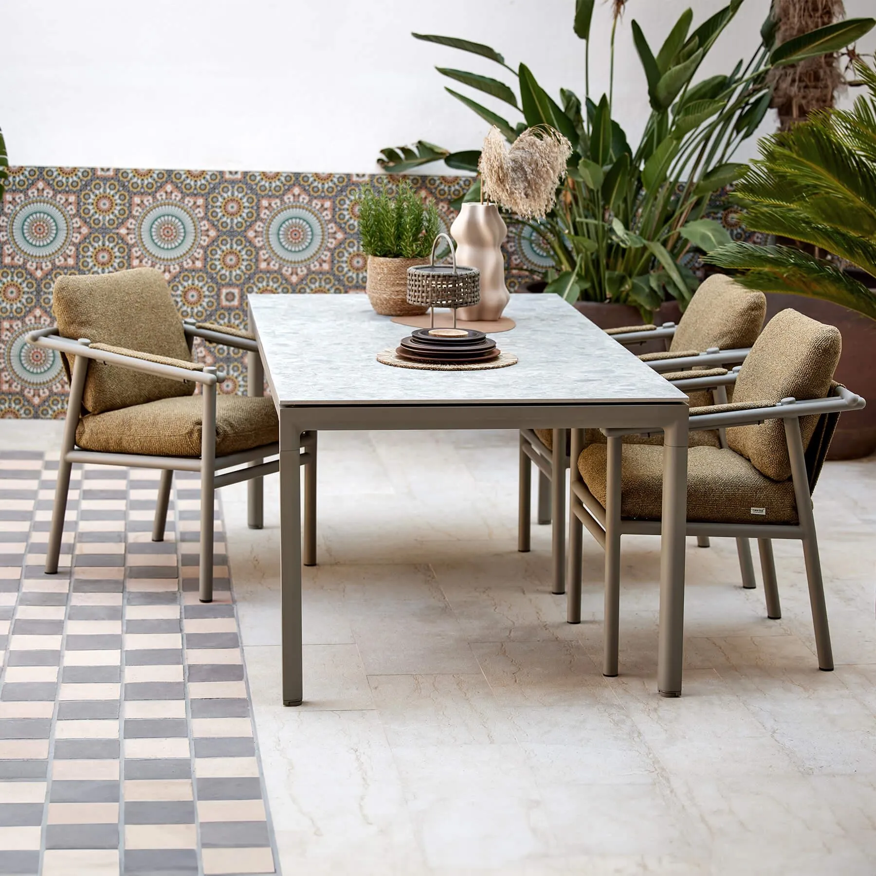 Drop Garden Dining Table - Toscana Sand, Ceramic