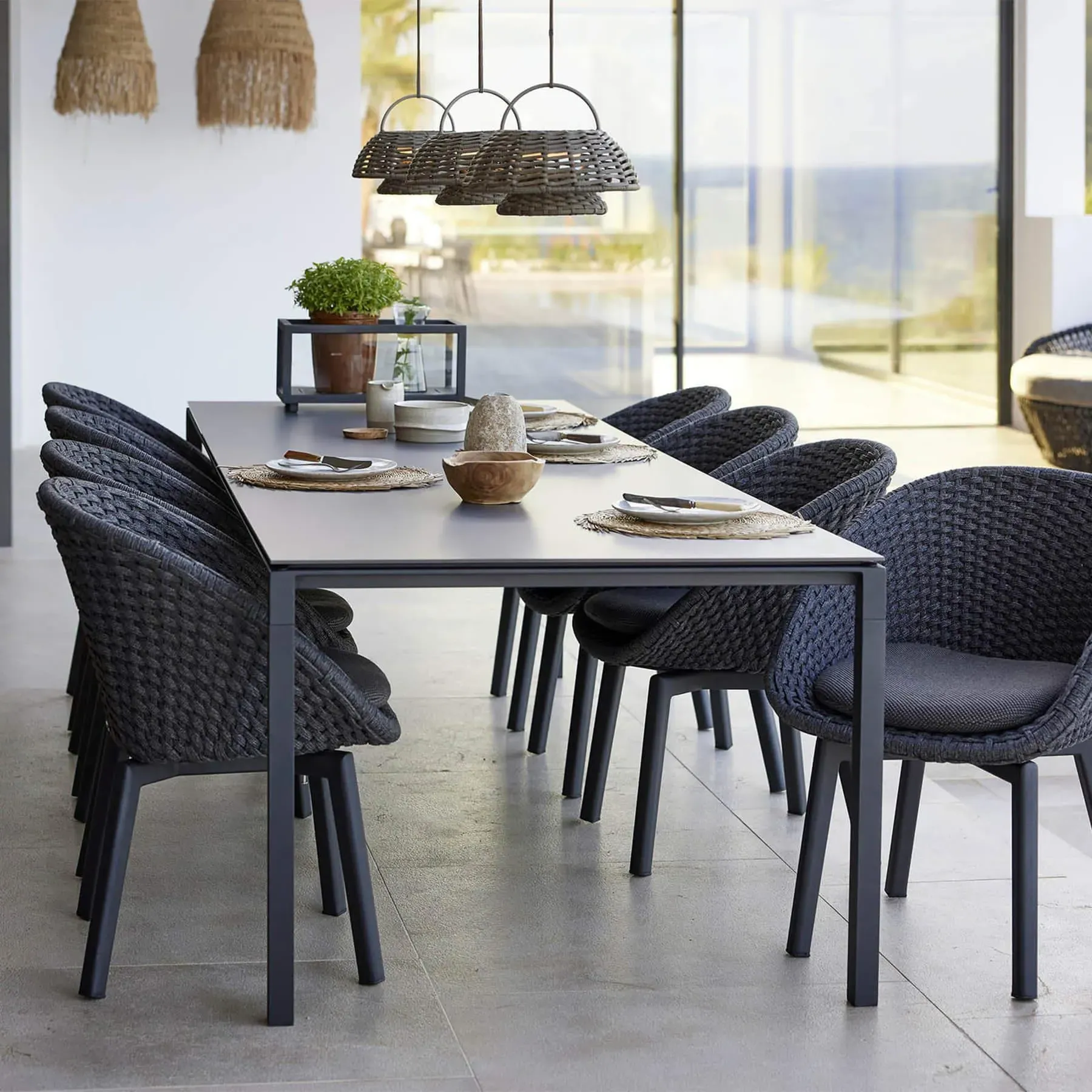 Hanging Garden Light with Solar LED - Dark Grey