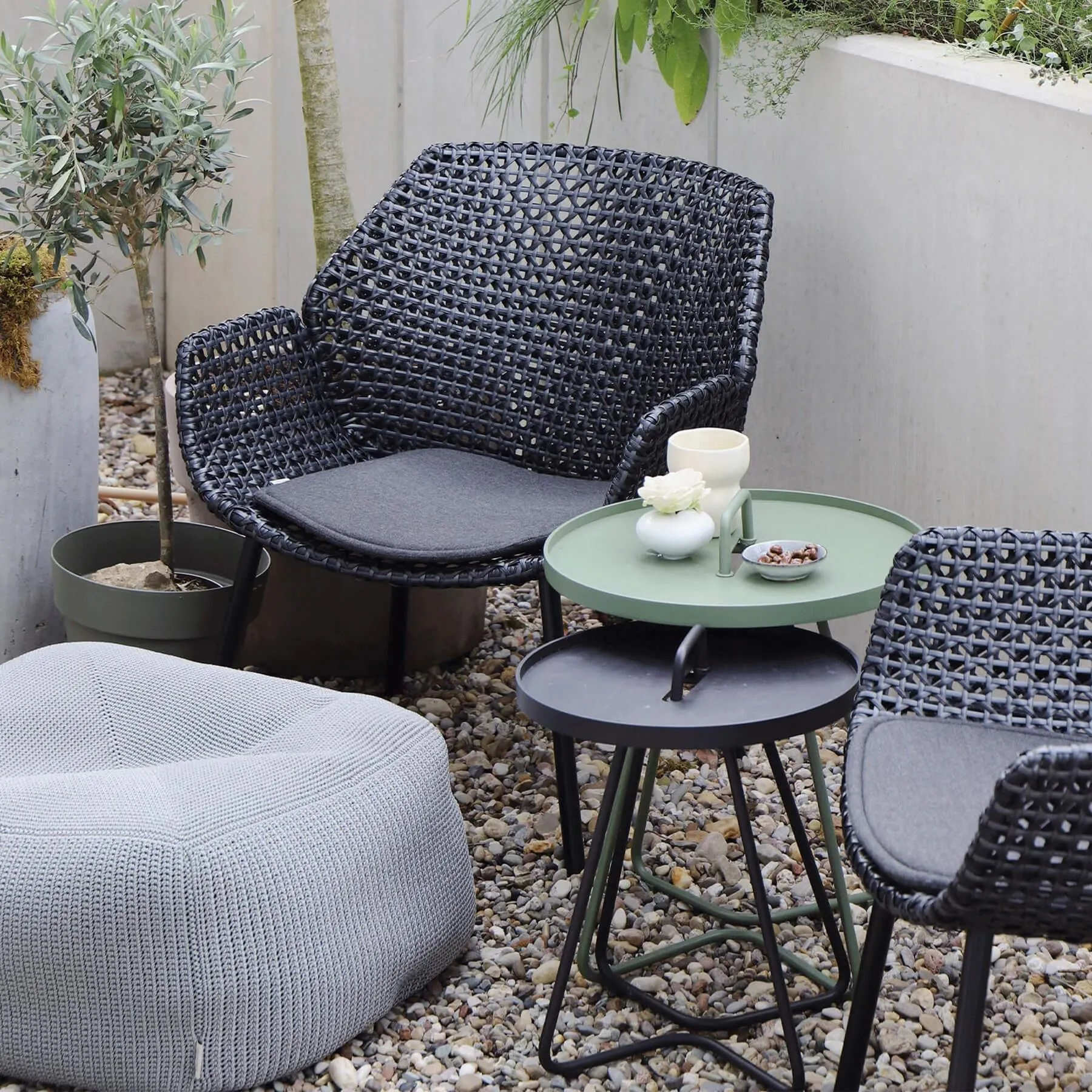 Large Side Table with Handle - White, Aluminium