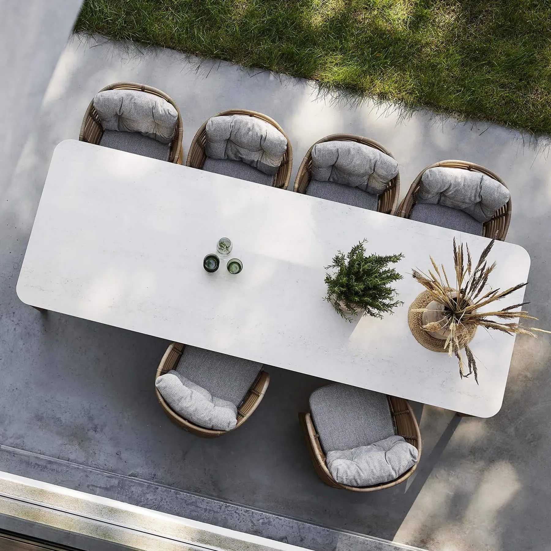 Rectangular Dining Table - Fossil Black, Teak