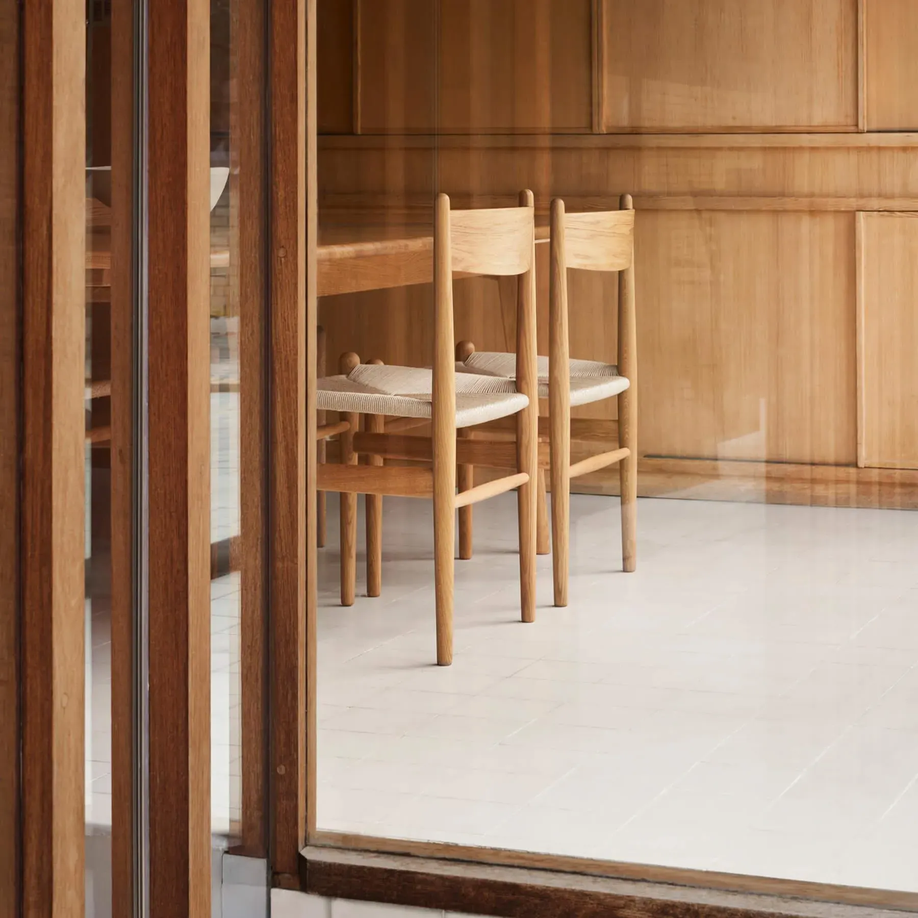 CH36 Dining Chair - White, Oak