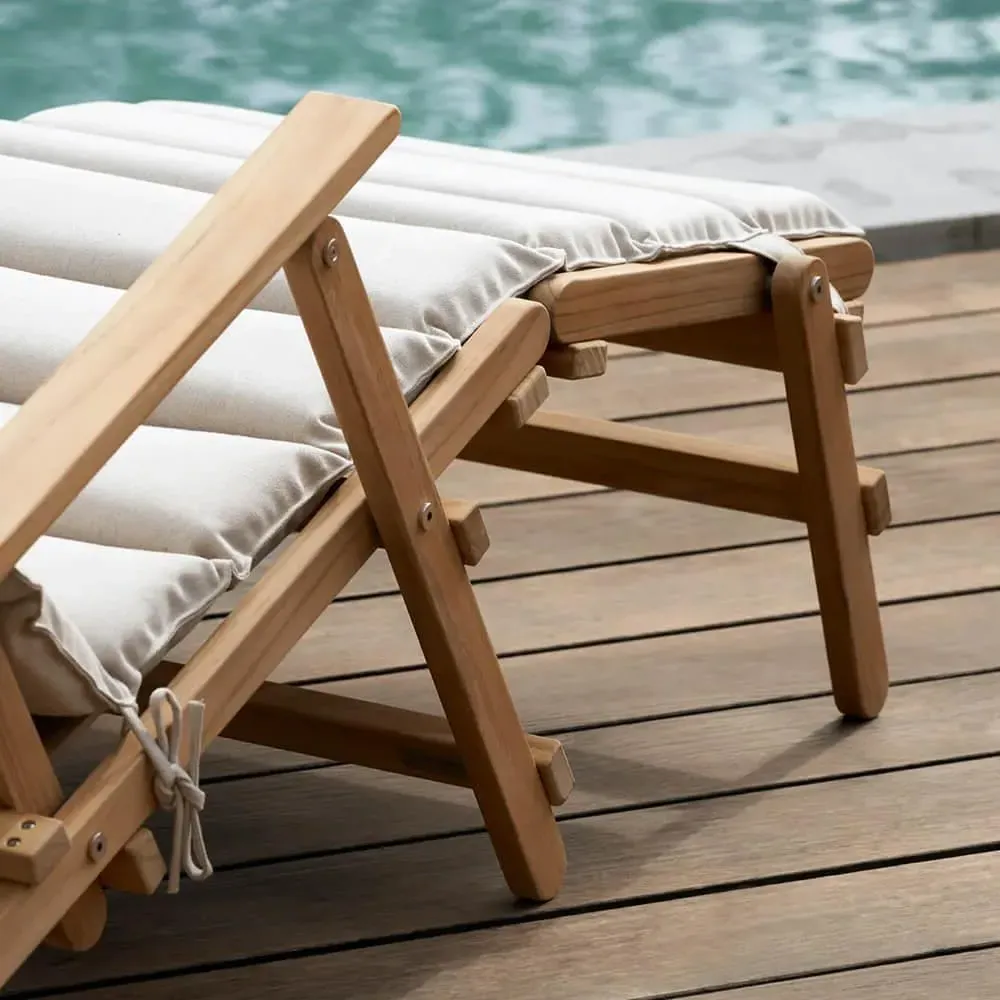Folding Deck Chair with Footrest - Teak