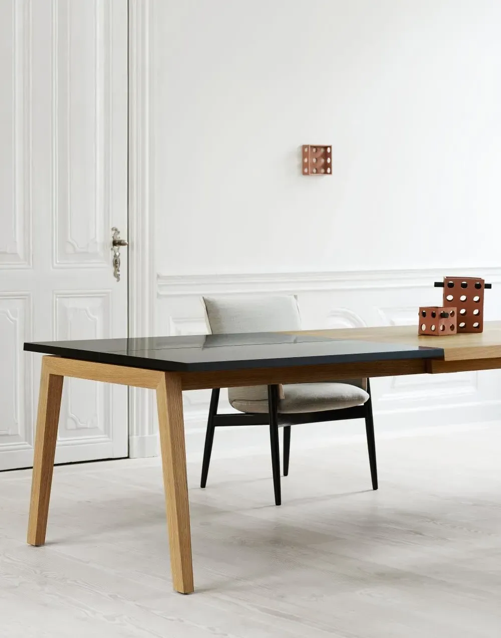 Rectangular Extendable Dining Table - Oak