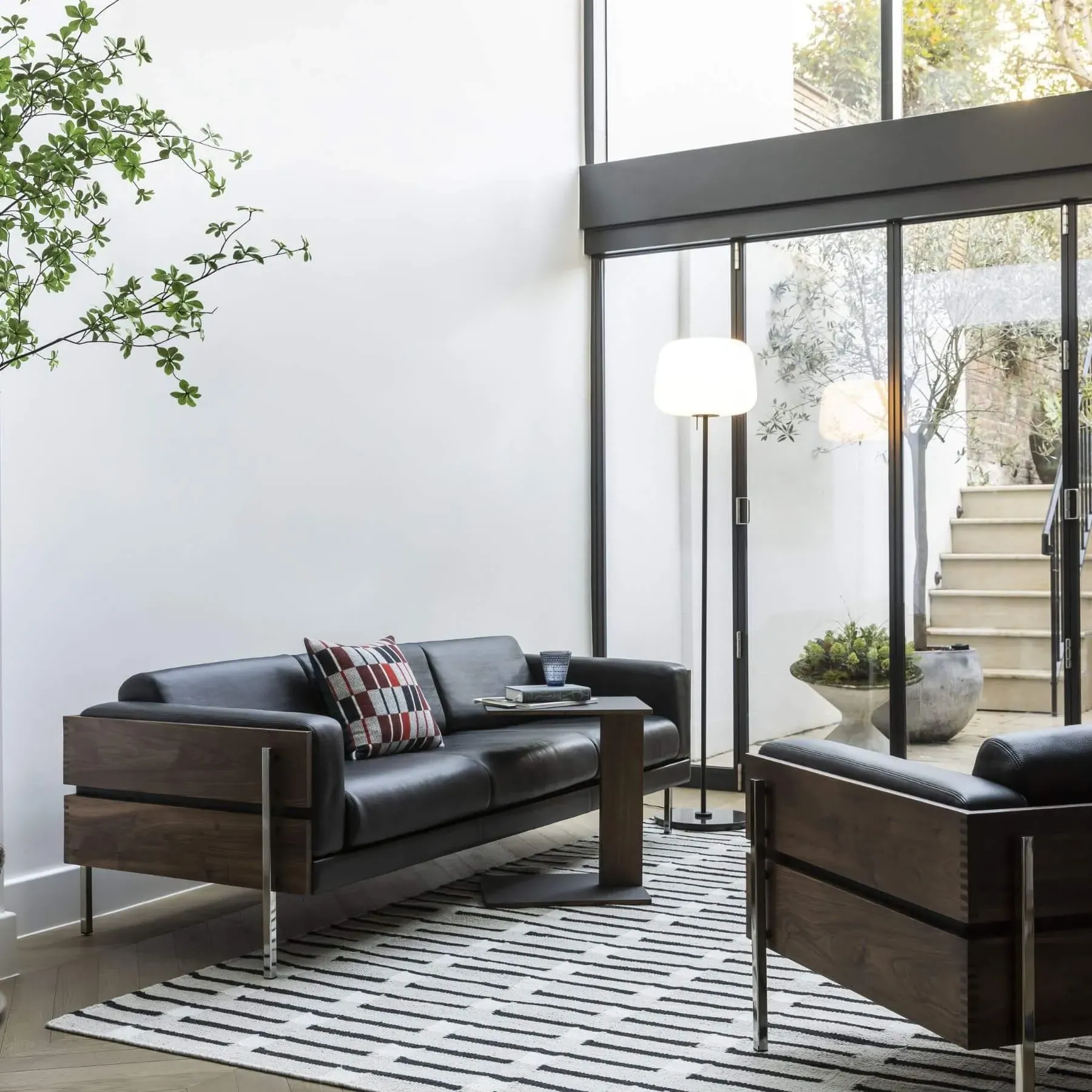 3-Seater Sofa with Chrome Legs - Black, Leather